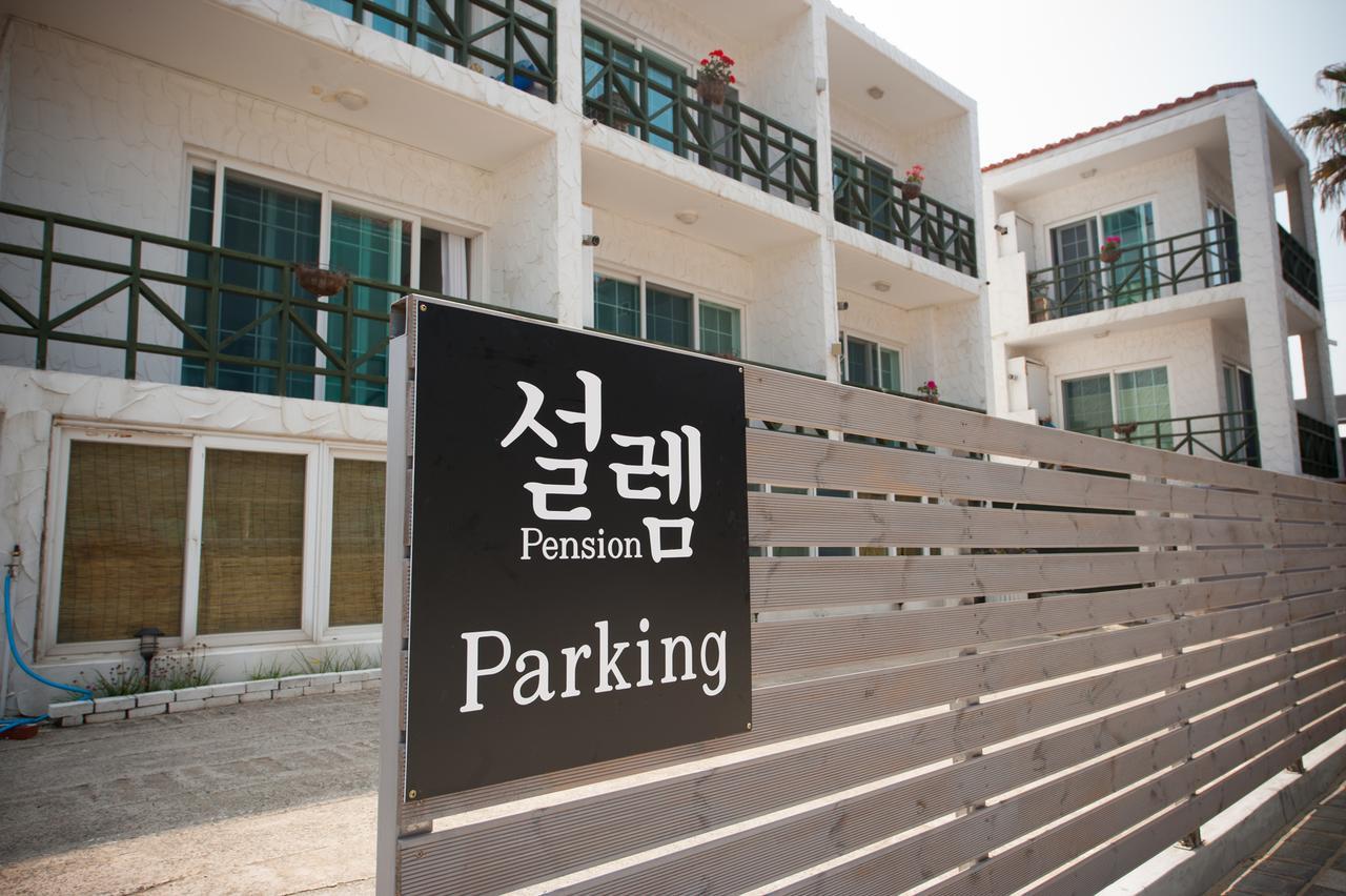 Jeju Sullem Pension Exteriör bild