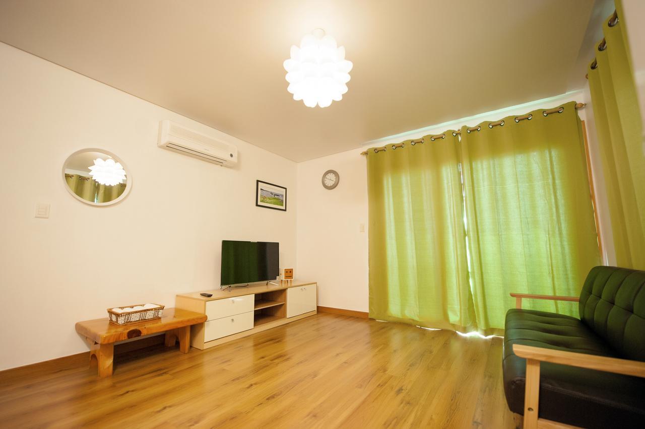 Jeju Sullem Pension Exteriör bild